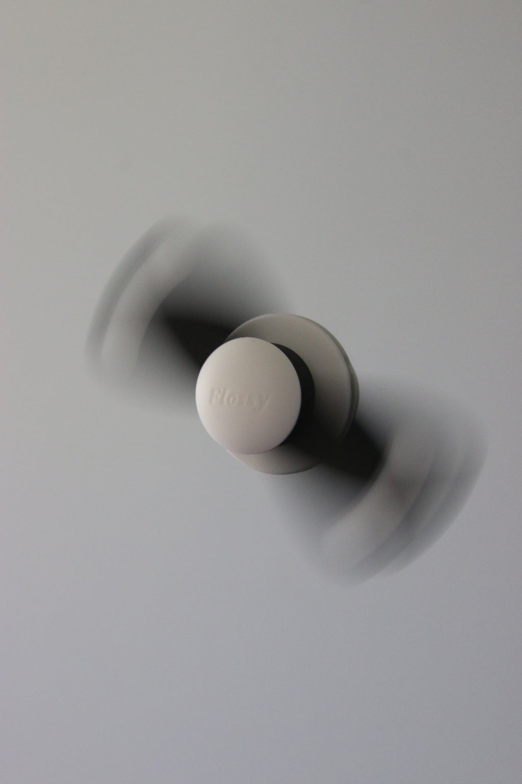 Contrast Spinner Choc Cream