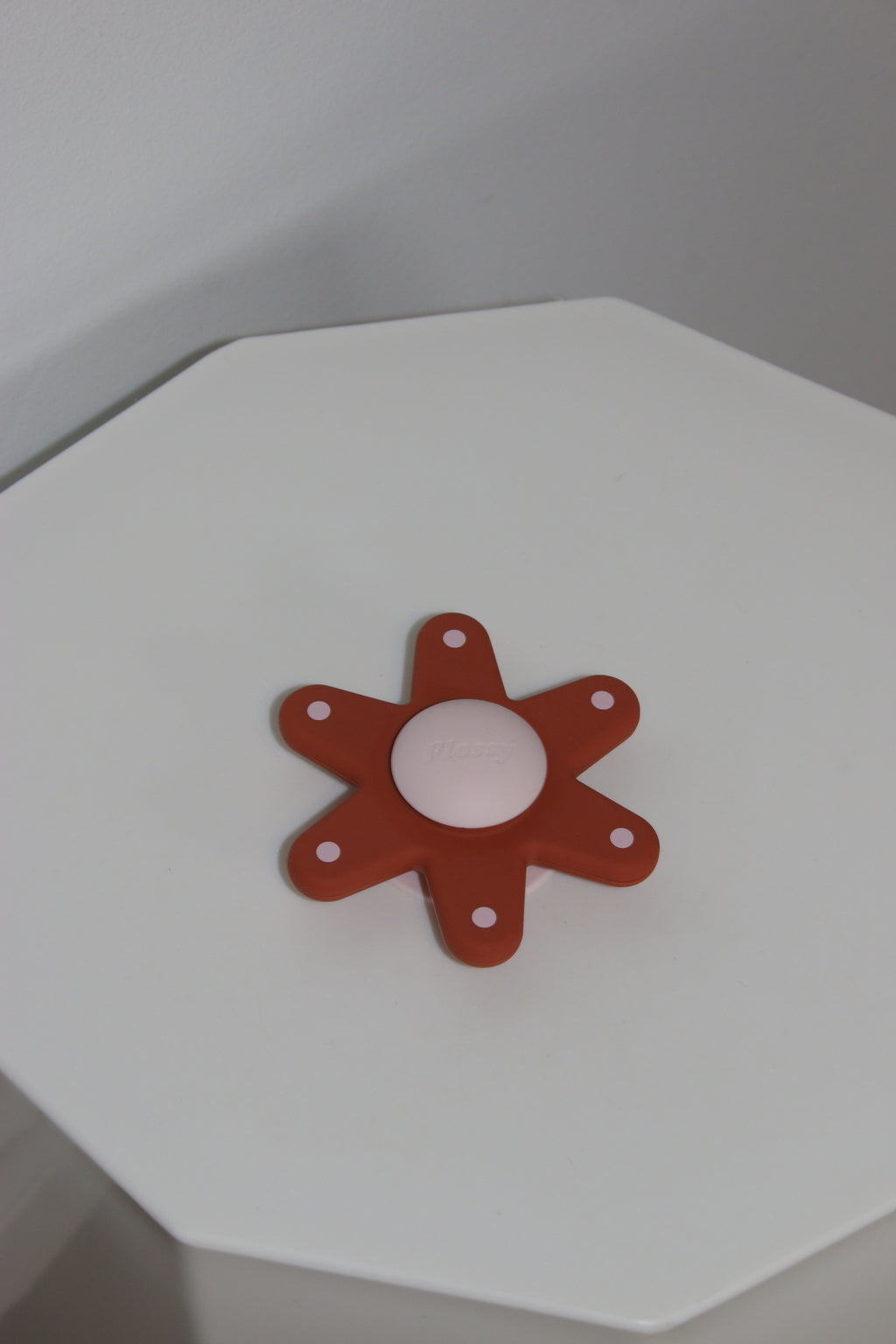 Flower Spinner Peach Pie